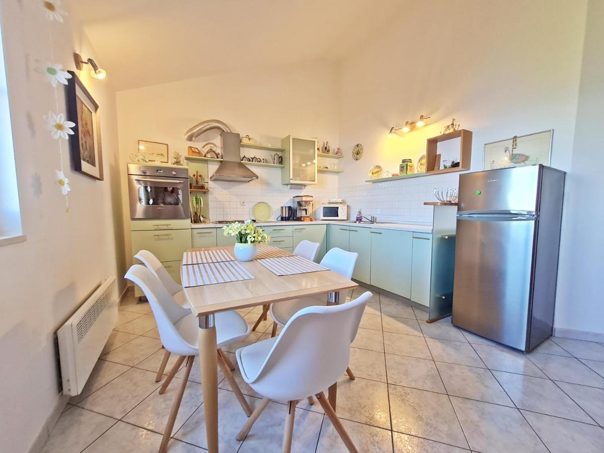 Apartment Ivana Borak Omis Ngoại thất bức ảnh
